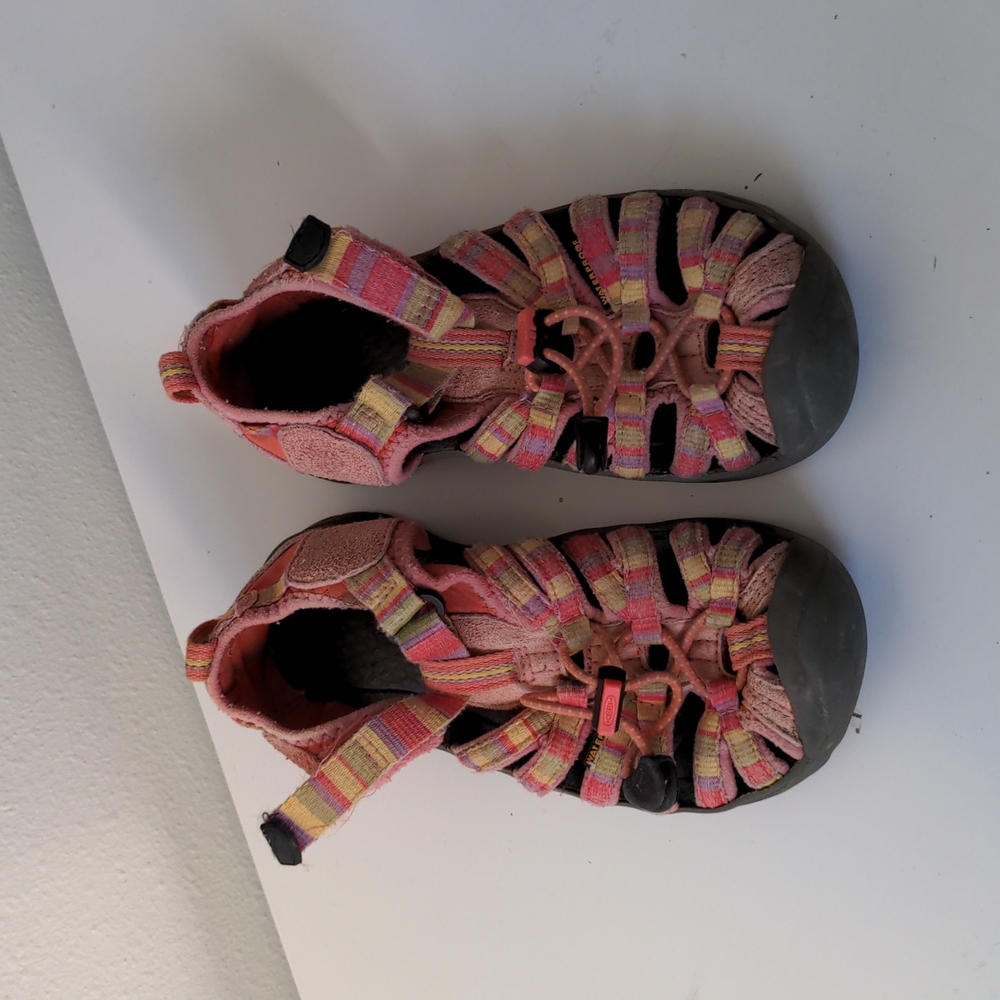 Keen Girls waterproof hiking sandals
